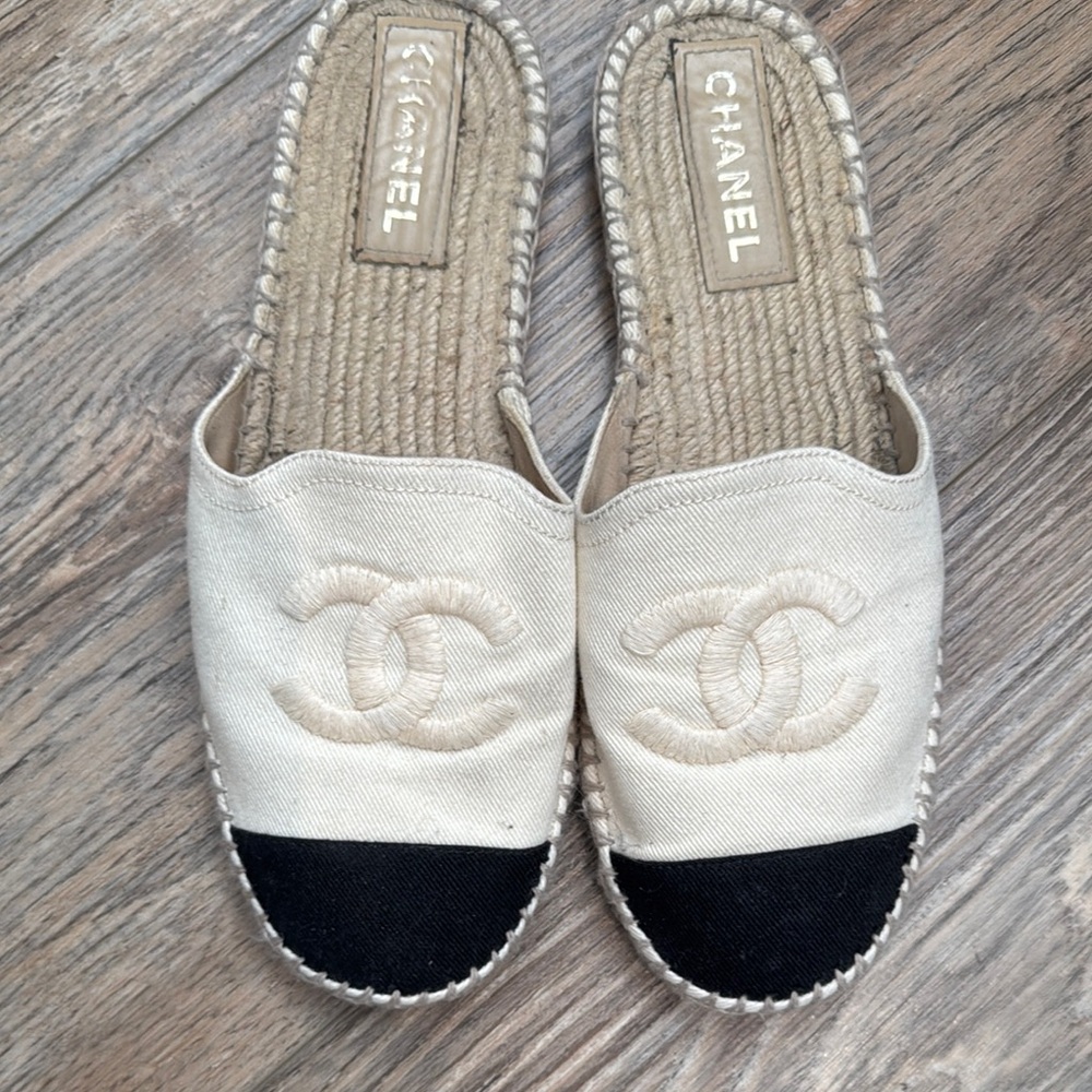 Authentic Chanel Women's Beige and Black Espadrille Shoes 41